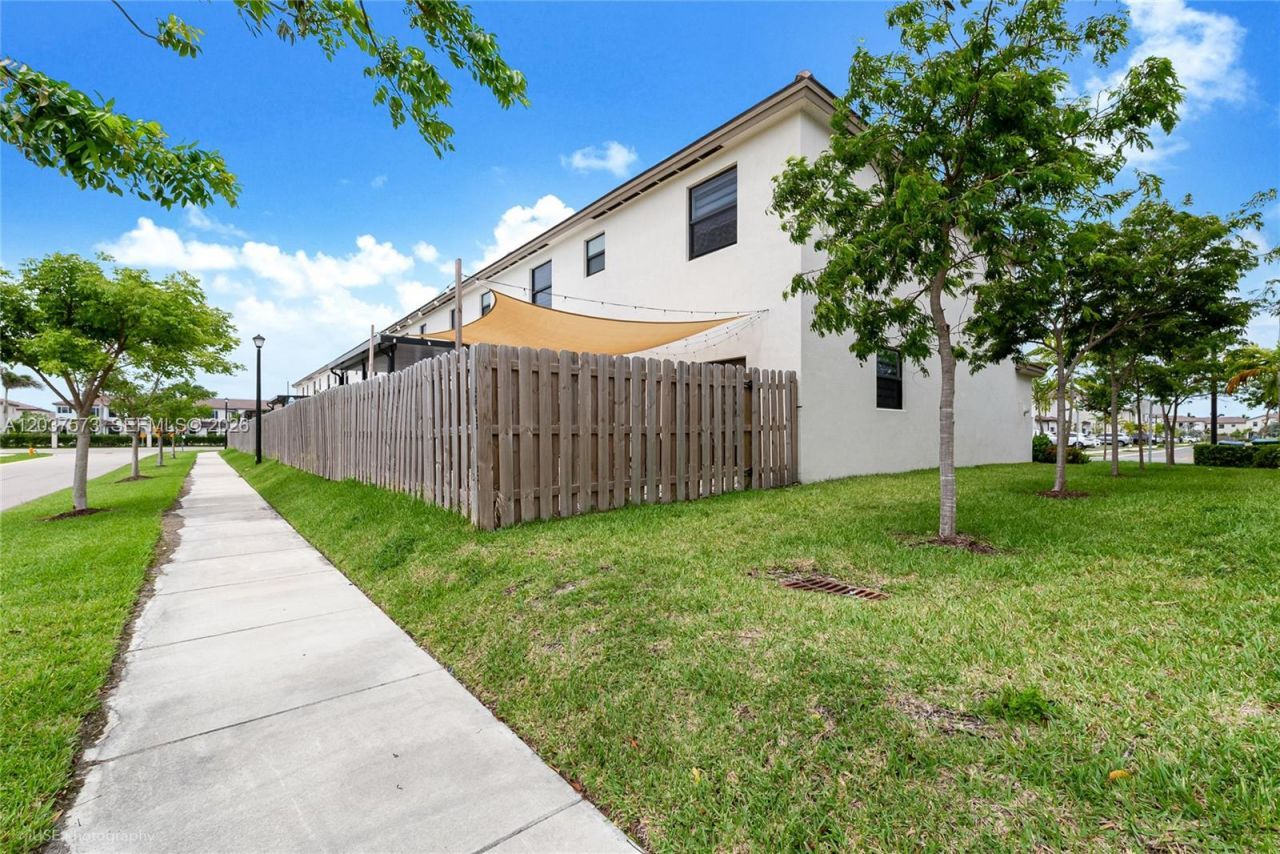 23105 SW 128th Pl , Unit 23105, Miami, FL 33170 Photo