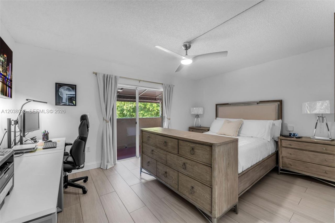 460 NW 86th Pl, Unit 101, Miami, FL 33126 Photo