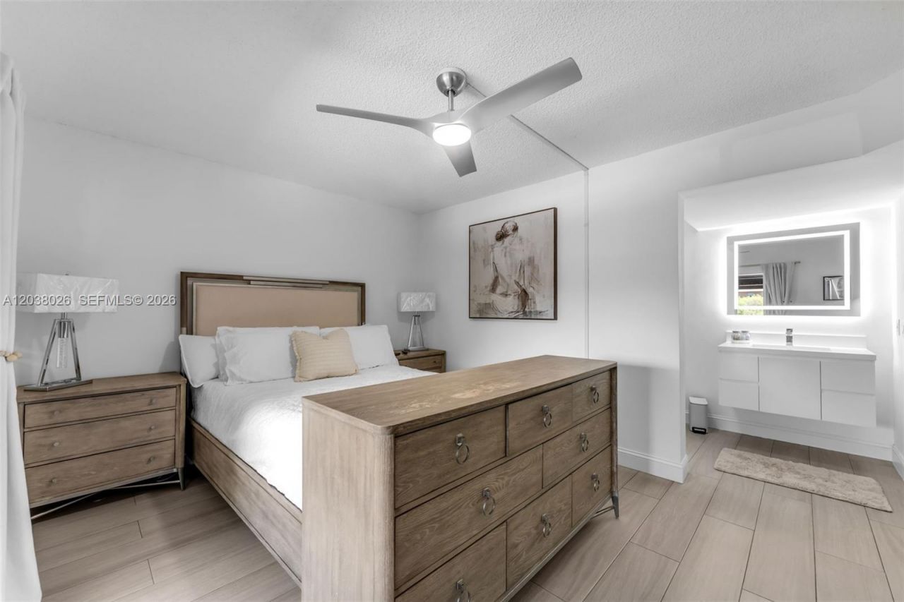 460 NW 86th Pl, Unit 101, Miami, FL 33126 Photo