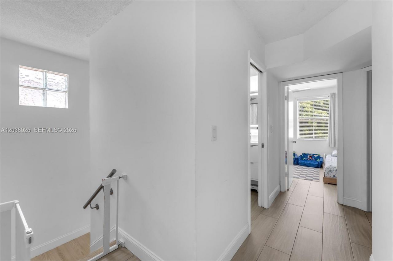 460 NW 86th Pl, Unit 101, Miami, FL 33126 Photo