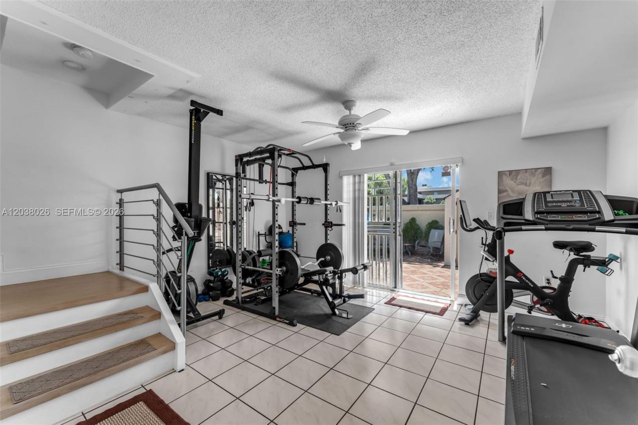 460 NW 86th Pl, Unit 101, Miami, FL 33126 Photo