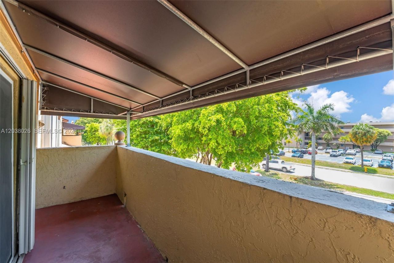 460 NW 86th Pl, Unit 101, Miami, FL 33126 Photo