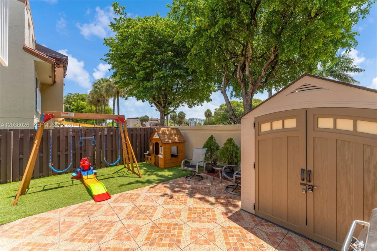 460 NW 86th Pl, Unit 101, Miami, FL 33126 Photo