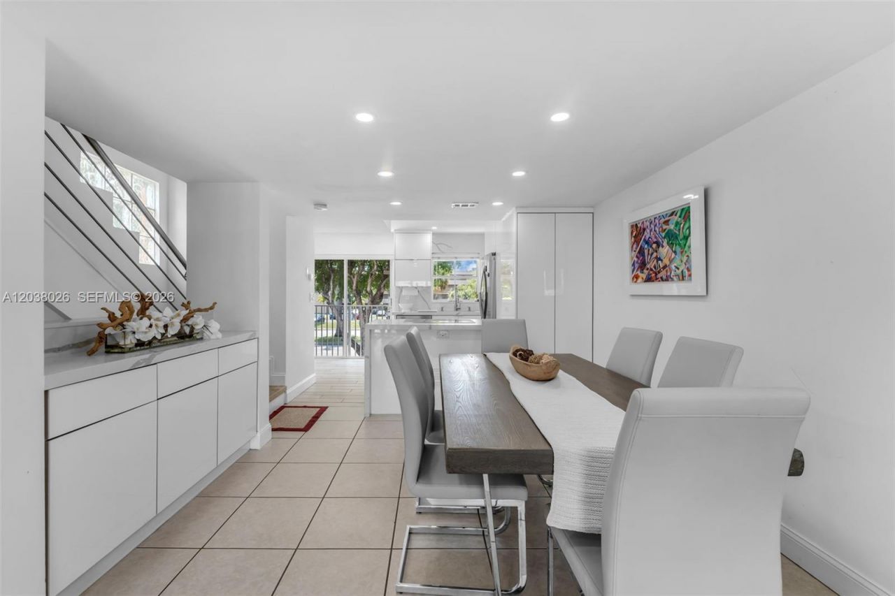 460 NW 86th Pl, Unit 101, Miami, FL 33126 Photo