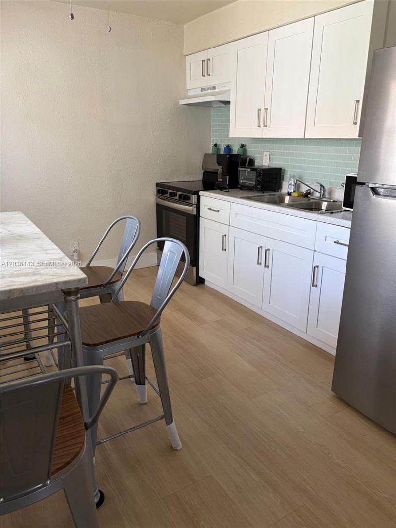 1635 Dewey St, Unit B, Hollywood, FL 33020 Photo