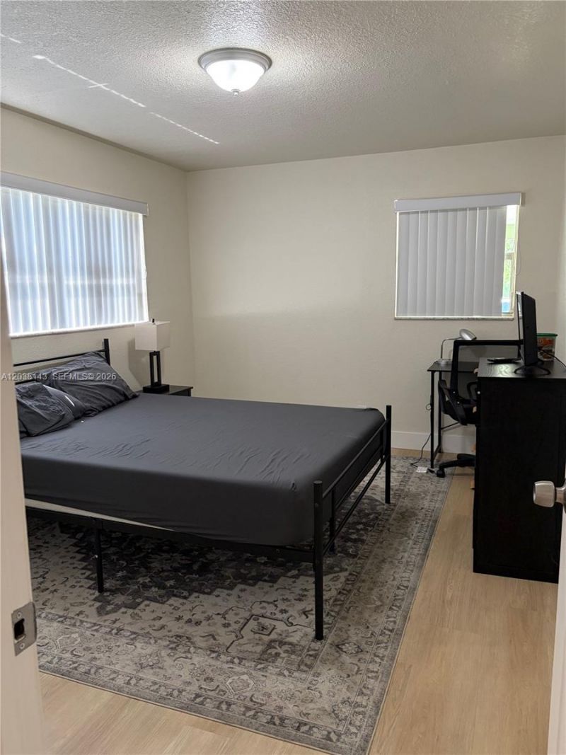 1635 Dewey St, Unit B, Hollywood, FL 33020 Photo
