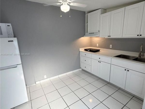 Unit 1, West Park, FL 33023