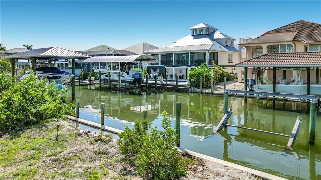 200 Curlew St, Fort Myers Beach, FL 33931 Photo