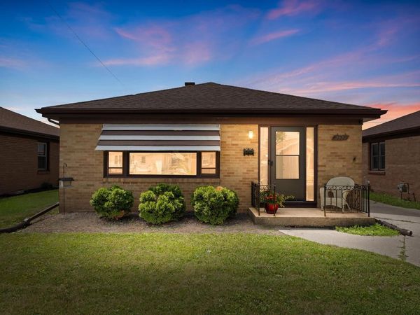 2621 Gilson STREET, Racine, WI 53403