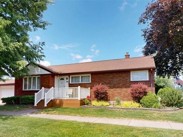 570 68th Street , Niagara Falls, NY 14304