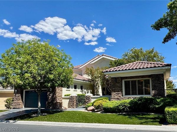 2032 Glenview Drive, Las Vegas, NV 89134