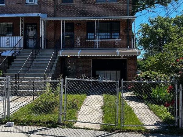 1149 East 219th Street , Bronx, NY 10469