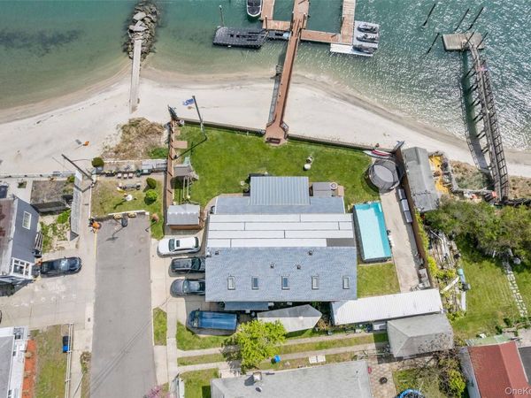 125 Beach 3rd Street , Far Rockaway, NY 11691