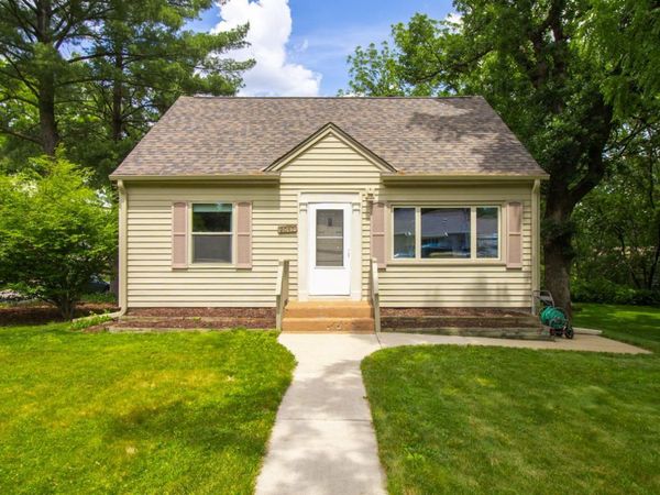 2087 Eldridge Avenue E, North Saint Paul, MN 55109