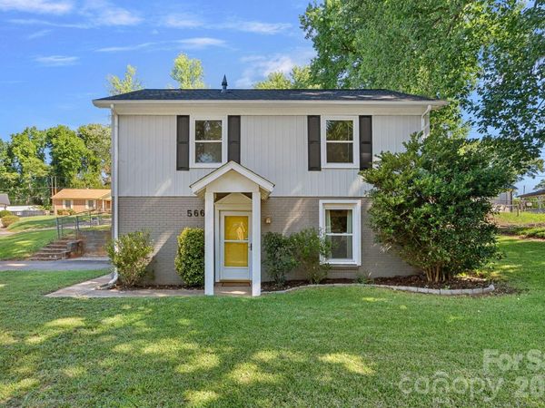 5662 Coulee Place , Charlotte, NC 28217