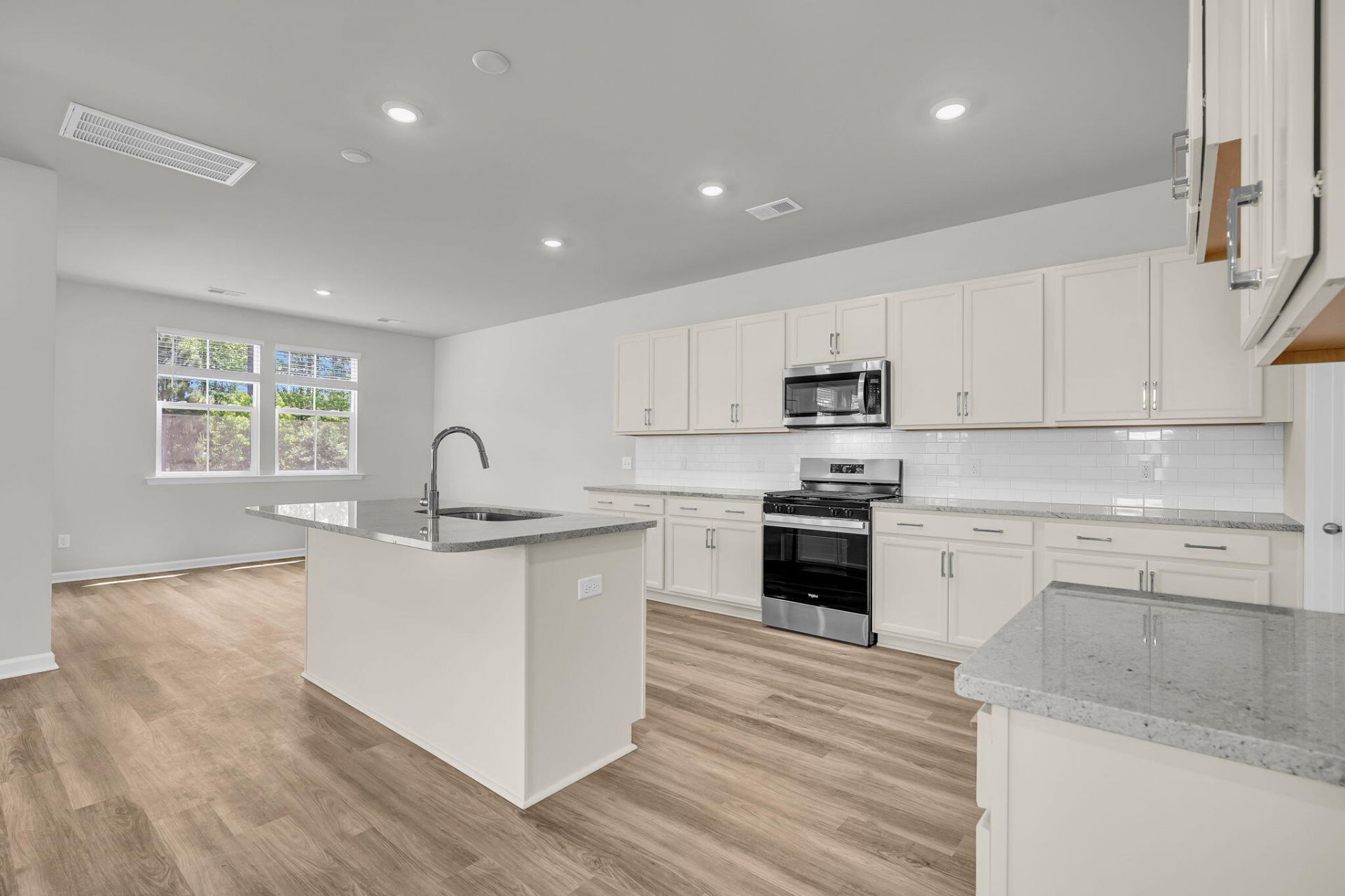 223 Hungerford Drive Photo 13
