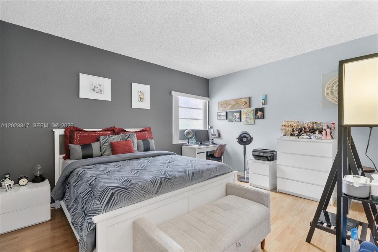 399 NW 72nd Ave, Unit 104, Miami, FL 33126 Photo