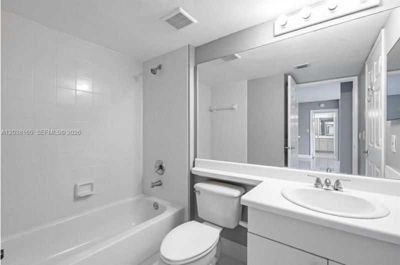 2600 S University Dr , Unit 124, Davie, FL 33328 Photo