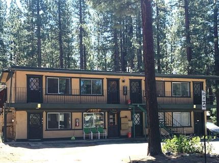 1017 Carson Avenue, South Lake Tahoe, CA 96150 Photo