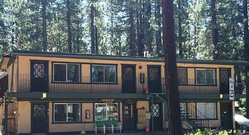 1017 Carson Avenue, South Lake Tahoe, CA 96150 Photo