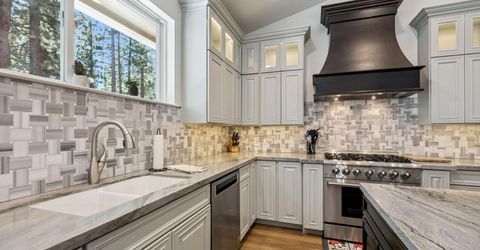 842 San Francisco Avenue, South Lake Tahoe, CA 96150 Photo