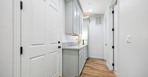 842 San Francisco Avenue, South Lake Tahoe, CA 96150 Photo