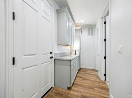 842 San Francisco Avenue, South Lake Tahoe, CA 96150 Photo