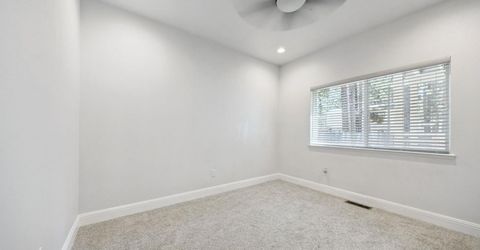 842 San Francisco Avenue, South Lake Tahoe, CA 96150 Photo