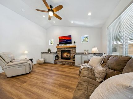 842 San Francisco Avenue, South Lake Tahoe, CA 96150 Photo