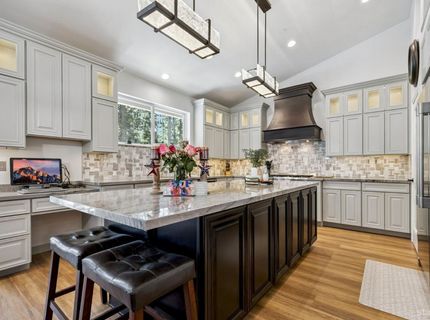 842 San Francisco Avenue, South Lake Tahoe, CA 96150 Photo