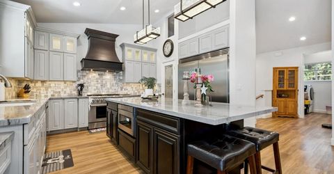 842 San Francisco Avenue, South Lake Tahoe, CA 96150 Photo