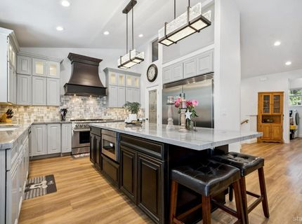 842 San Francisco Avenue, South Lake Tahoe, CA 96150 Photo