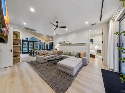 1110 Charles Avenue, South Lake Tahoe, CA 96150 Photo