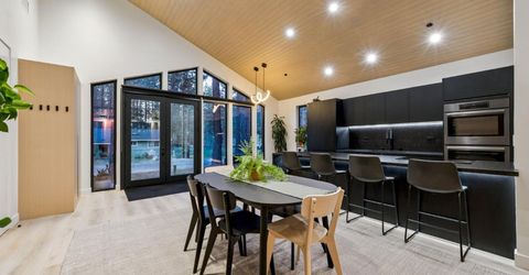 1110 Charles Avenue, South Lake Tahoe, CA 96150 Photo
