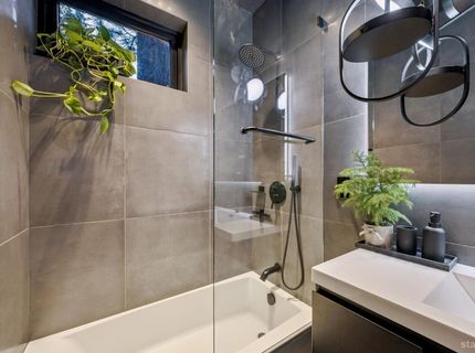 1110 Charles Avenue, South Lake Tahoe, CA 96150 Photo