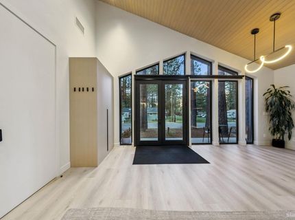 1110 Charles Avenue, South Lake Tahoe, CA 96150 Photo