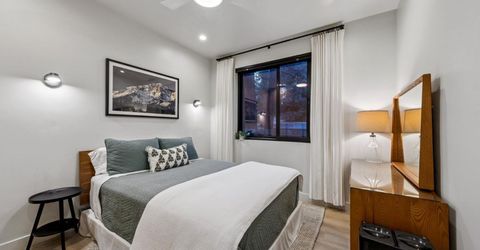 1110 Charles Avenue, South Lake Tahoe, CA 96150 Photo