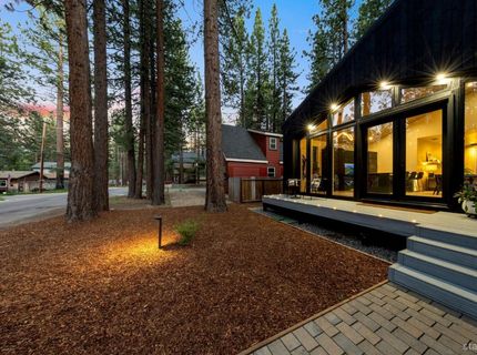 1110 Charles Avenue, South Lake Tahoe, CA 96150 Photo