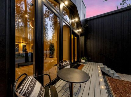 1110 Charles Avenue, South Lake Tahoe, CA 96150 Photo