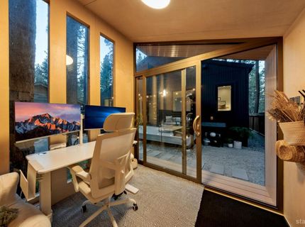 1110 Charles Avenue, South Lake Tahoe, CA 96150 Photo