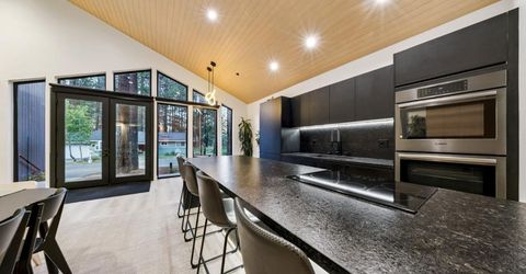 1110 Charles Avenue, South Lake Tahoe, CA 96150 Photo
