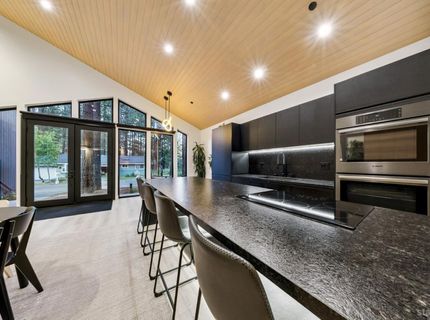 1110 Charles Avenue, South Lake Tahoe, CA 96150 Photo