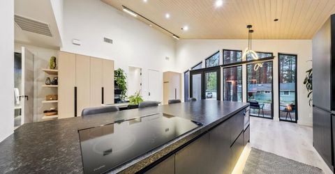 1110 Charles Avenue, South Lake Tahoe, CA 96150 Photo
