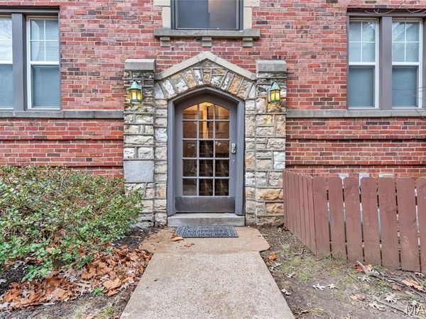 7557 Buckingham , Clayton, MO 63105