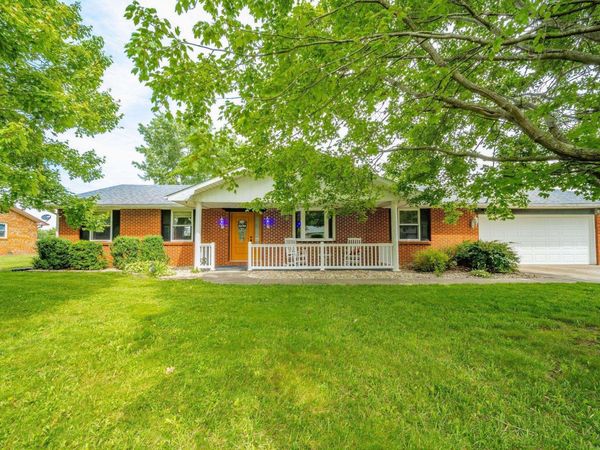 2916 Country Estates Drive, New Castle, IN 47362