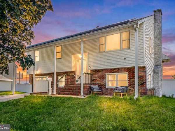 49 DELAWARE DRIVE, PENNS GROVE, NJ 08069