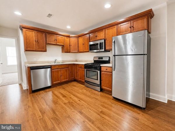 2005 N 17TH STREET , PHILADELPHIA, PA 19121