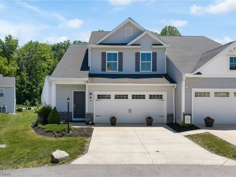 1357 Maple Grove Lane , Uniontown, OH 44685 Photo 1