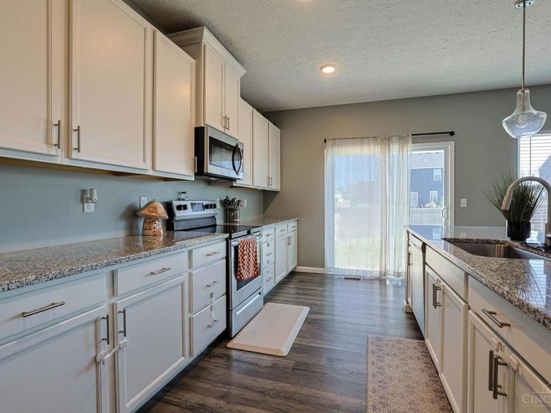 1502 Knightsbridge Court, Carlisle, OH 45005 Photo 15