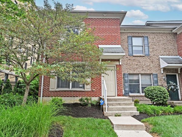 2530 Hackberry Street, Cincinnati, OH 45206